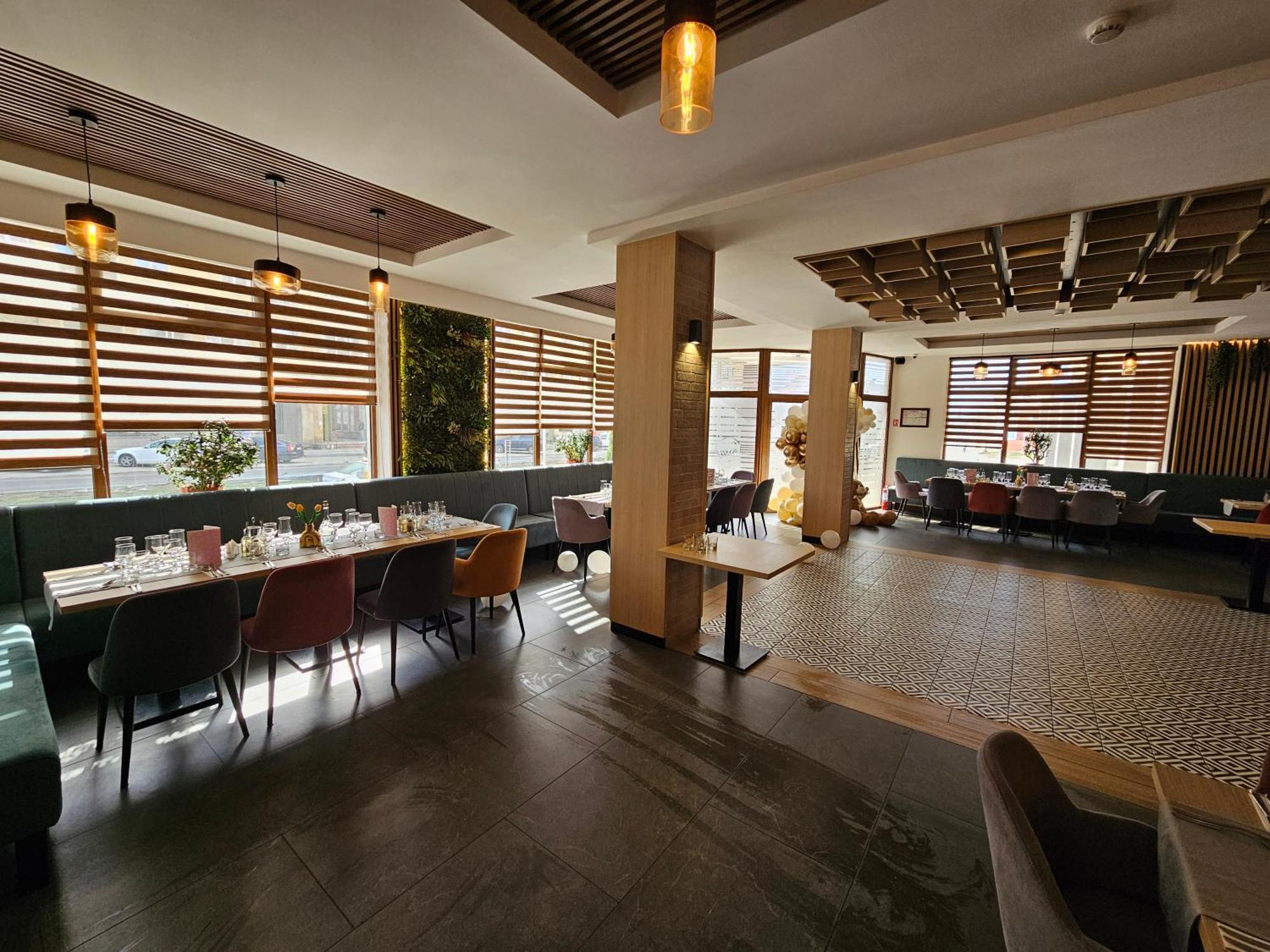 Hotel Bulevard Făgăraş Exteriér fotografie