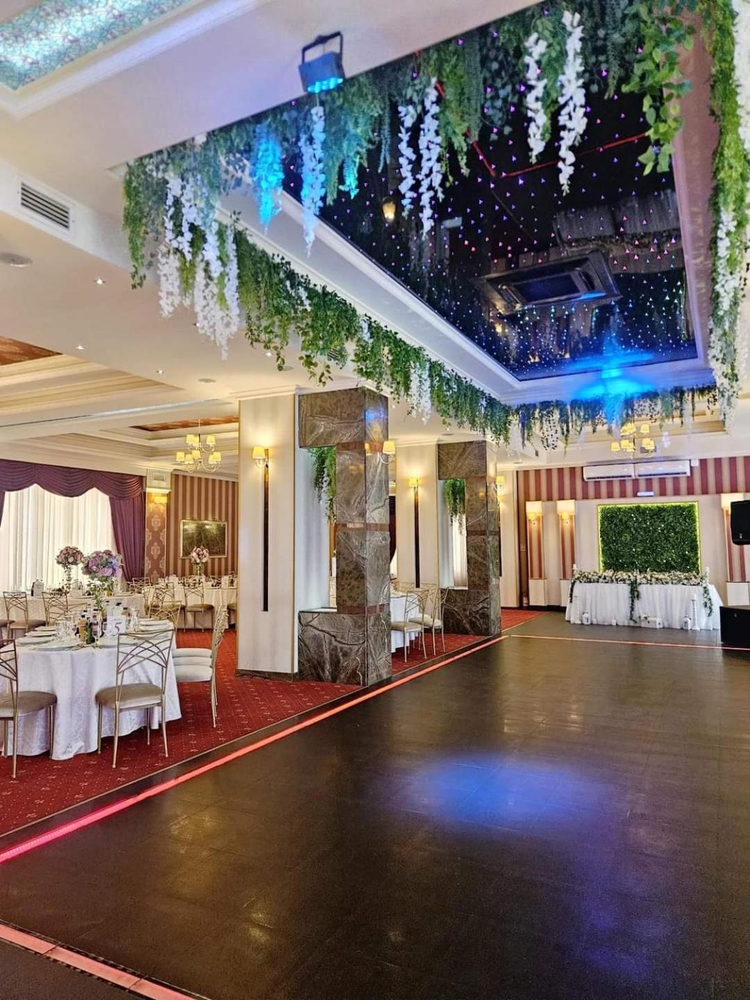 Hotel Bulevard Făgăraş Exteriér fotografie